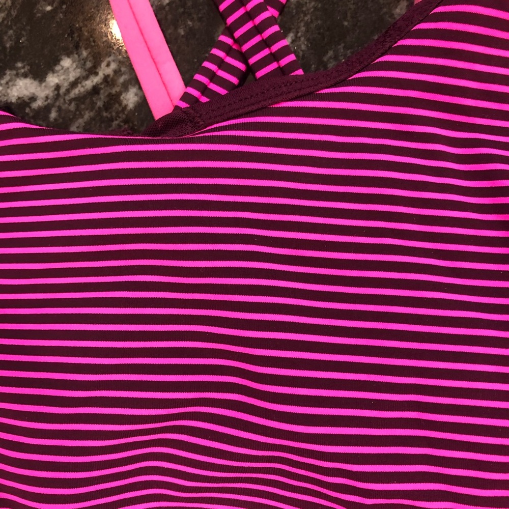Lululemon top . Size 6 color block. - Picture 2 of 5
